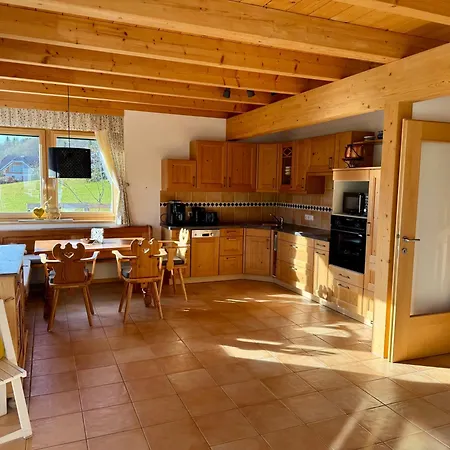 Gipfelruhe-ganzes Ferienhaus mit Sauna, Garten&Spielzimmer- Ramsau am Dachstein *