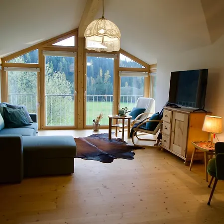 Gipfelruhe-ganzes Ferienhaus mit Sauna, Garten&Spielzimmer- Ramsau am Dachstein *