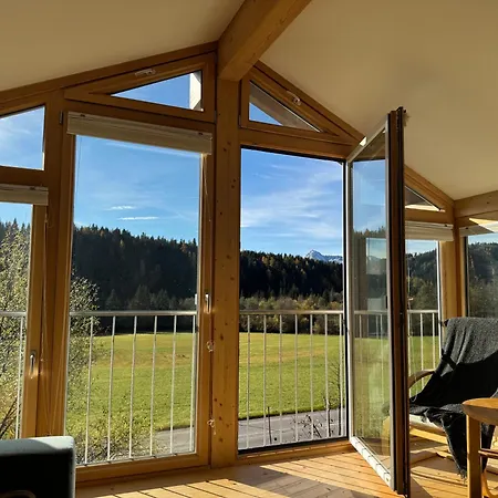 Gipfelruhe-ganzes Ferienhaus mit Sauna, Garten&Spielzimmer- Ramsau am Dachstein *