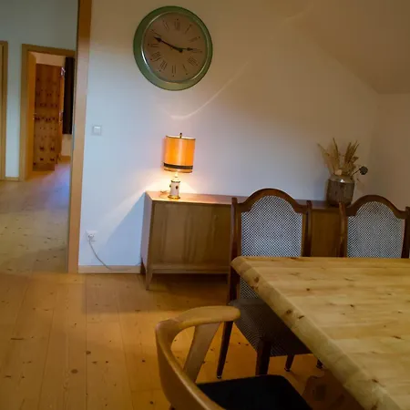 Gipfelruhe-ganzes Ferienhaus mit Sauna, Garten&Spielzimmer- Ramsau am Dachstein