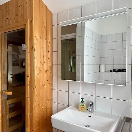 Gipfelruhe-ganzes Mit Sauna, Garten & Spielzimmer- Dom wakacyjny *