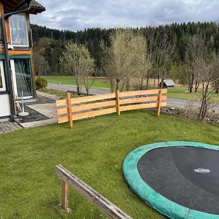 펜션 Gipfelruhe-ganzes Mit Sauna, Garten & Spielzimmer-